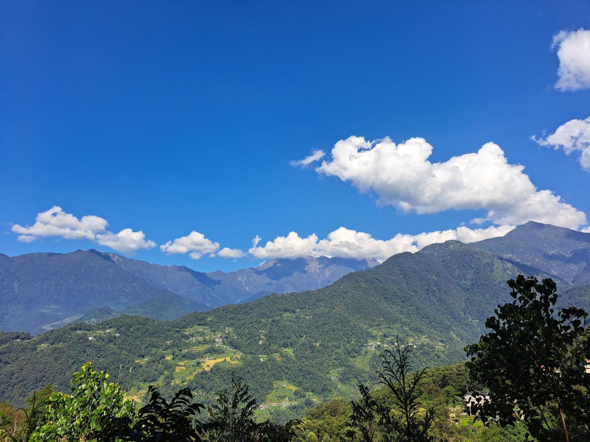 Snow White Retreat Hotel And Restaurant Gangtok Exteriör bild
