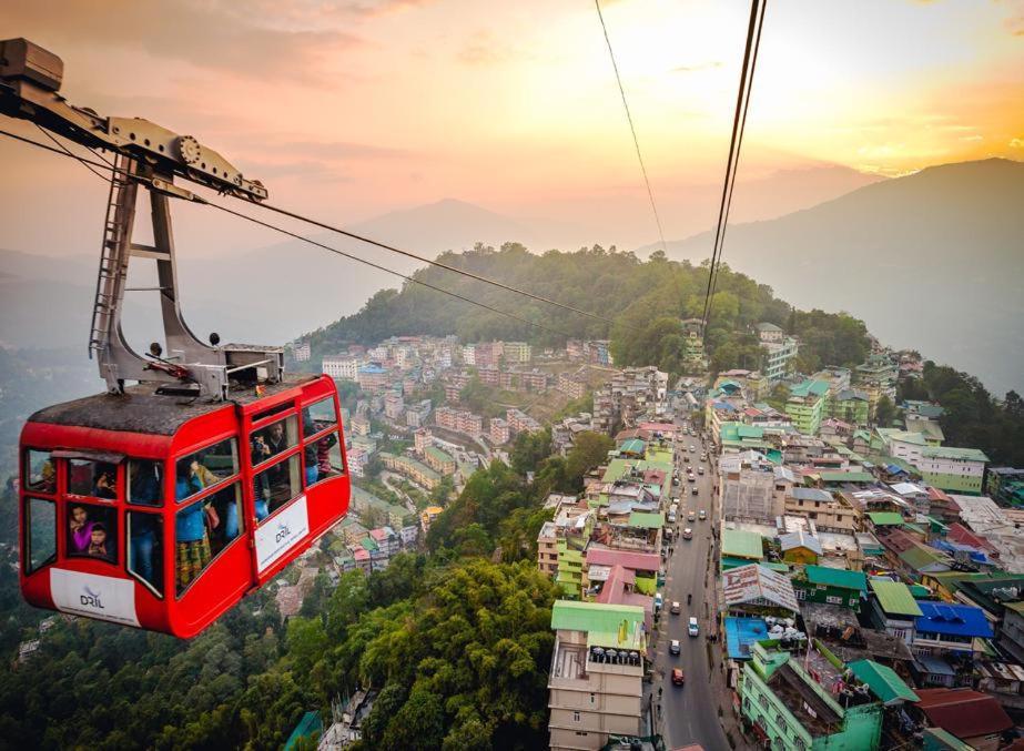 Snow White Retreat Hotel And Restaurant Gangtok Exteriör bild